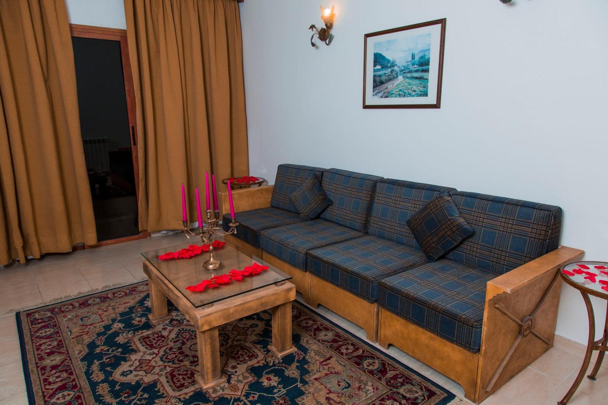 Valley View Hotel - Ḩammānā Szoba fotó